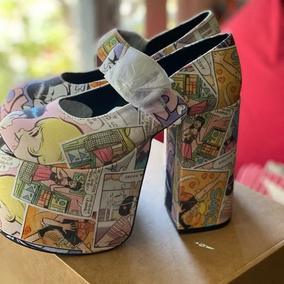 PLATFORM HEELS NWOB - Picture 4 of 6